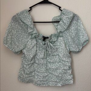 Mm cropped smocked tee